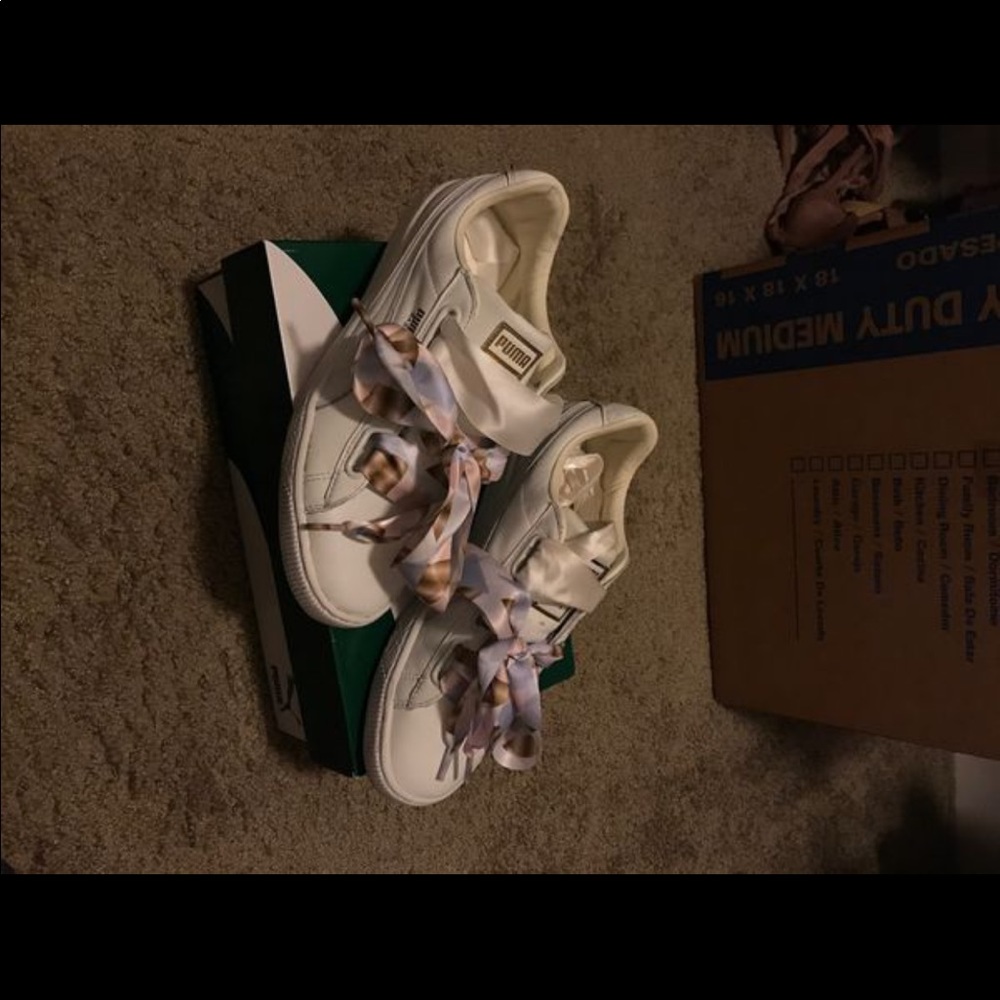 Puma Sneaker Size 9 Women’s